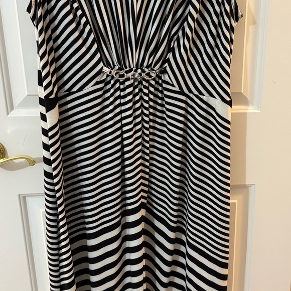 Black and White Striped Dress - Picture 1 of 4